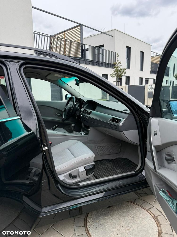 BMW Seria 5 520d - 8