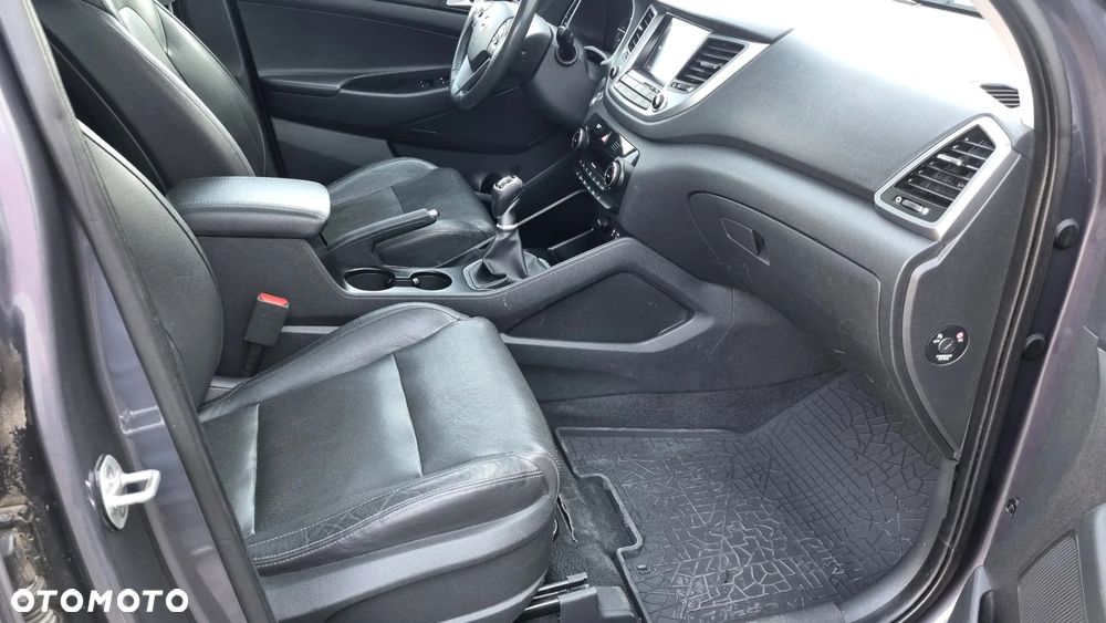 Hyundai Tucson blue 1.7 CRDi 2WD Advantage - 12