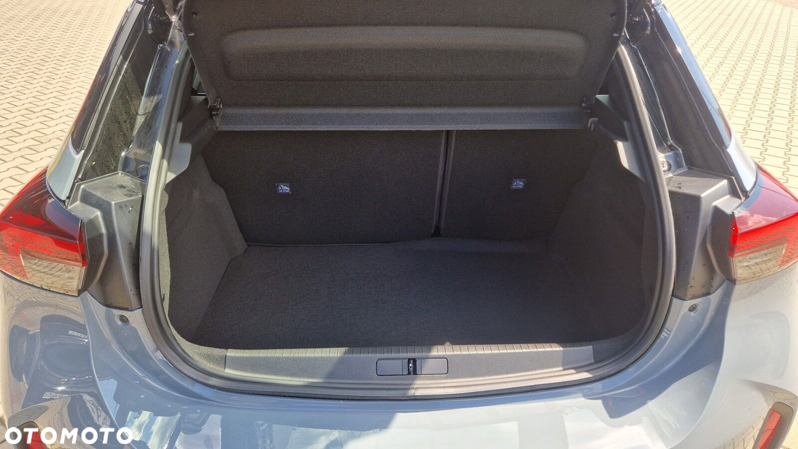 Opel Corsa 1.2 GS S&S - 15