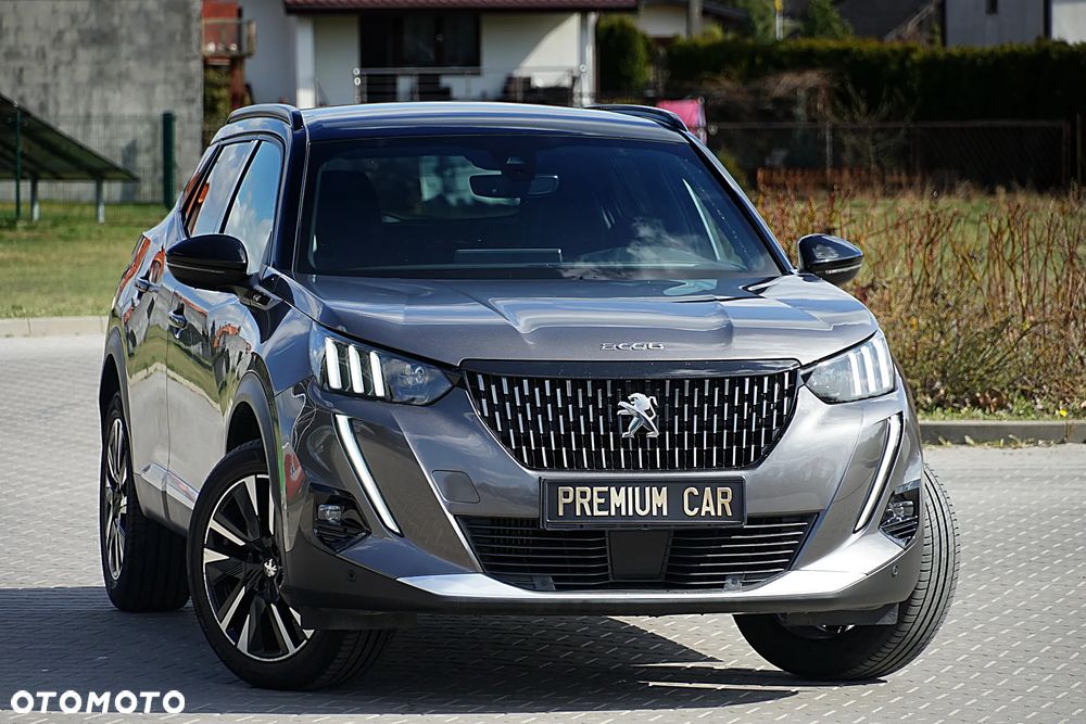 Peugeot 2008 PureTech 130 EAT8 GT - 8