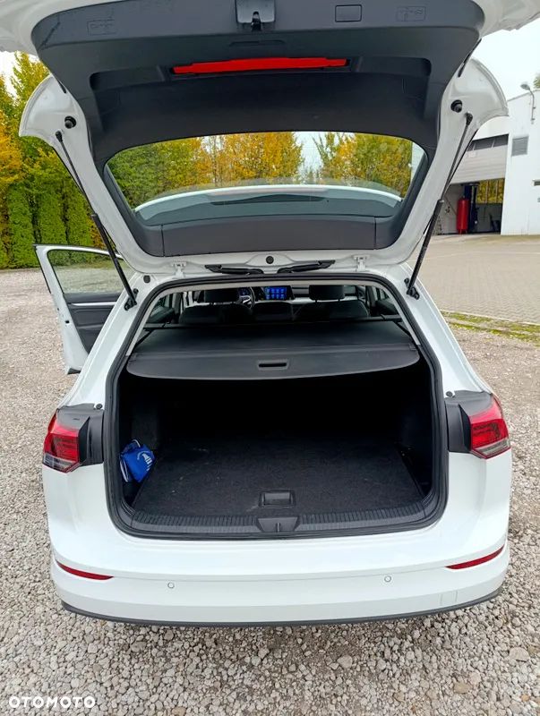 Volkswagen Golf VIII 2.0 TDI Life DSG - 23