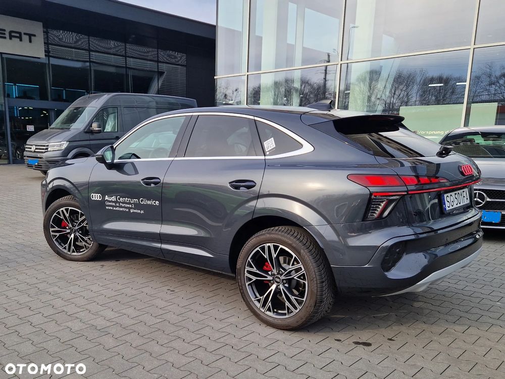 Audi Q3 Sportback - 4