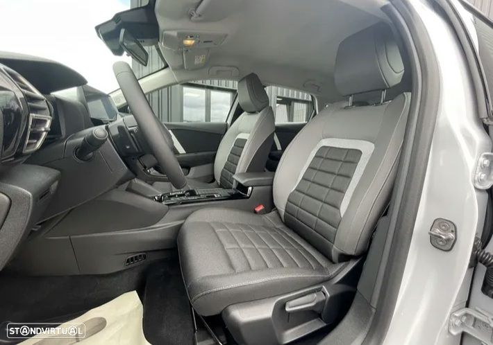 Citroën C4 1.2 PureTech Plus EAT8 - 10