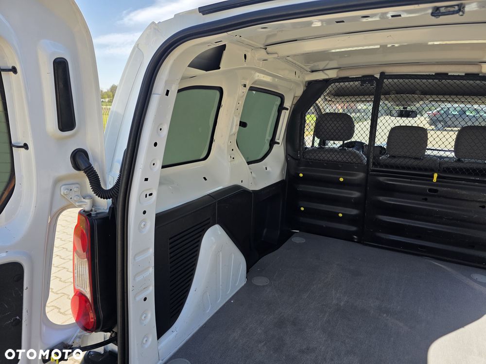 Peugeot Partner - 11