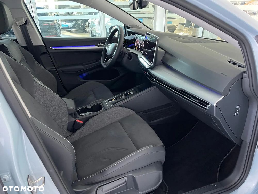 Volkswagen Golf - 21