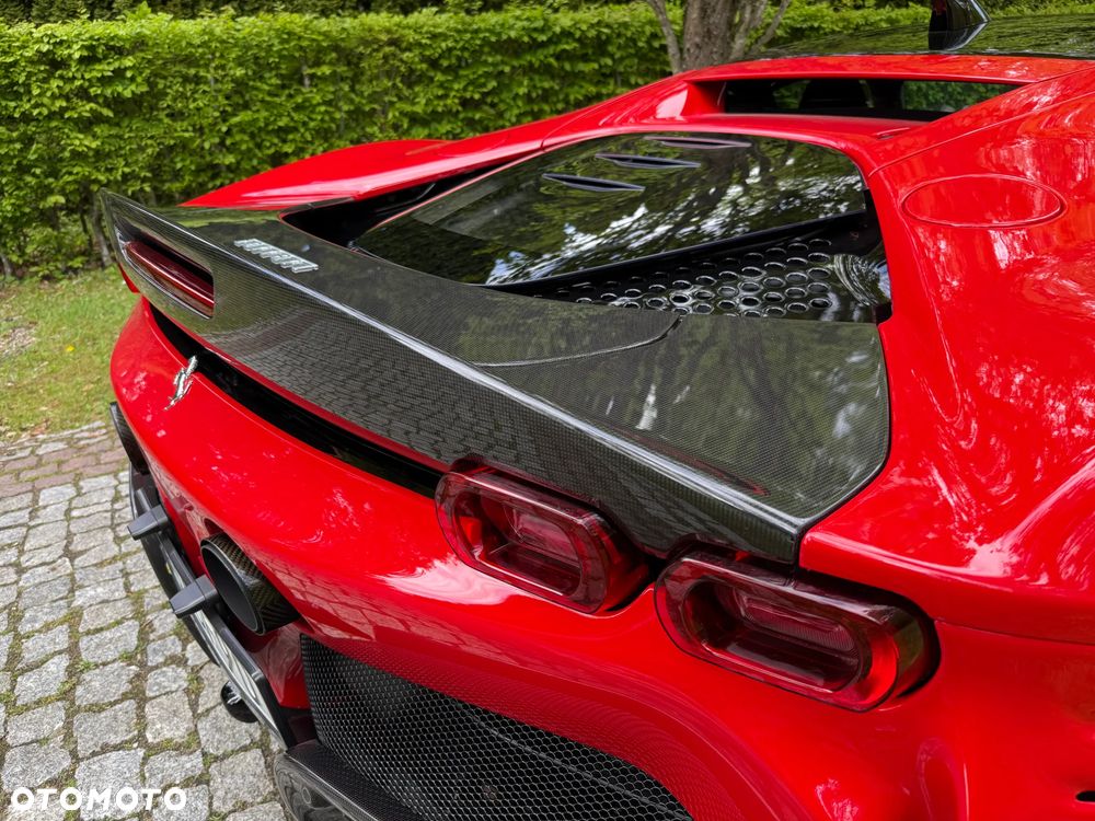 Ferrari SF90 Stradale - 14