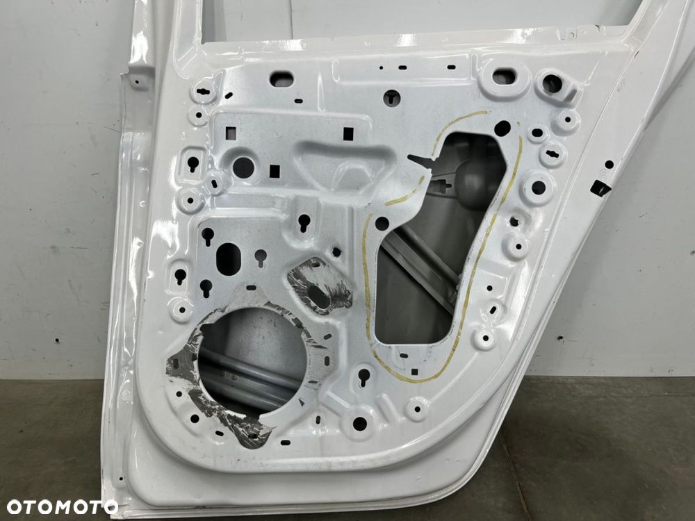 Drzwi Opel Corsa F 19r.-> prawe tylne prawy tył - 13