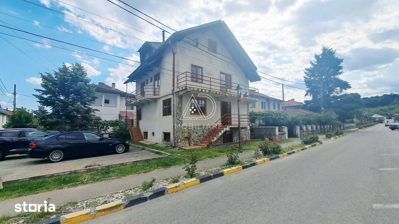 Casă spațioasă în Novaci – ideală pentru locuință sau investiție - Imagine principală: 4/19