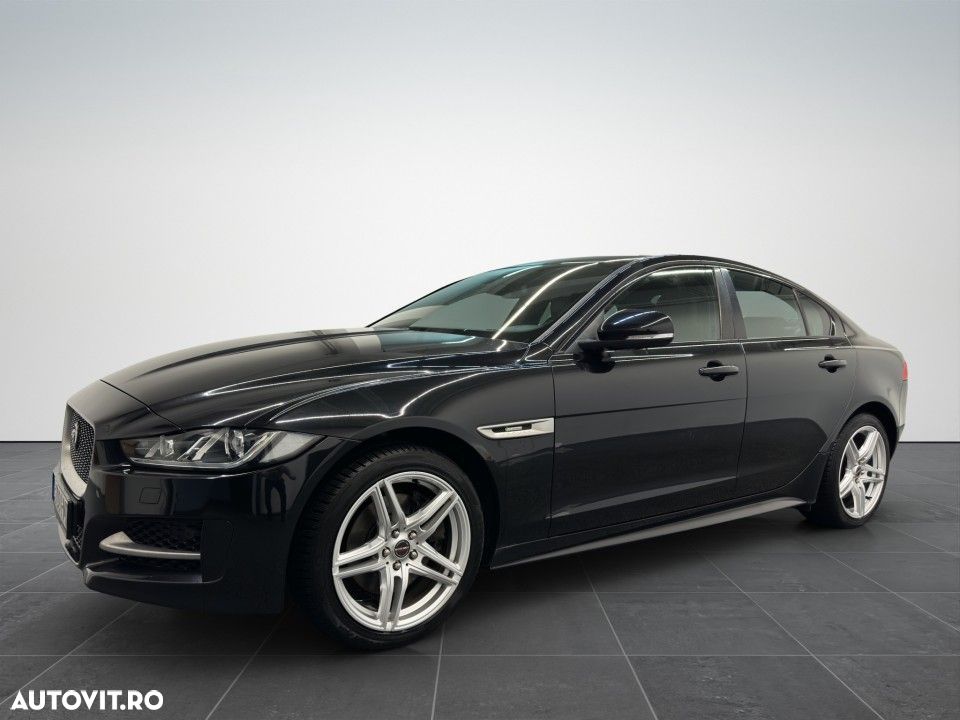 Jaguar XE 2.0 AWD R-Sport - 2