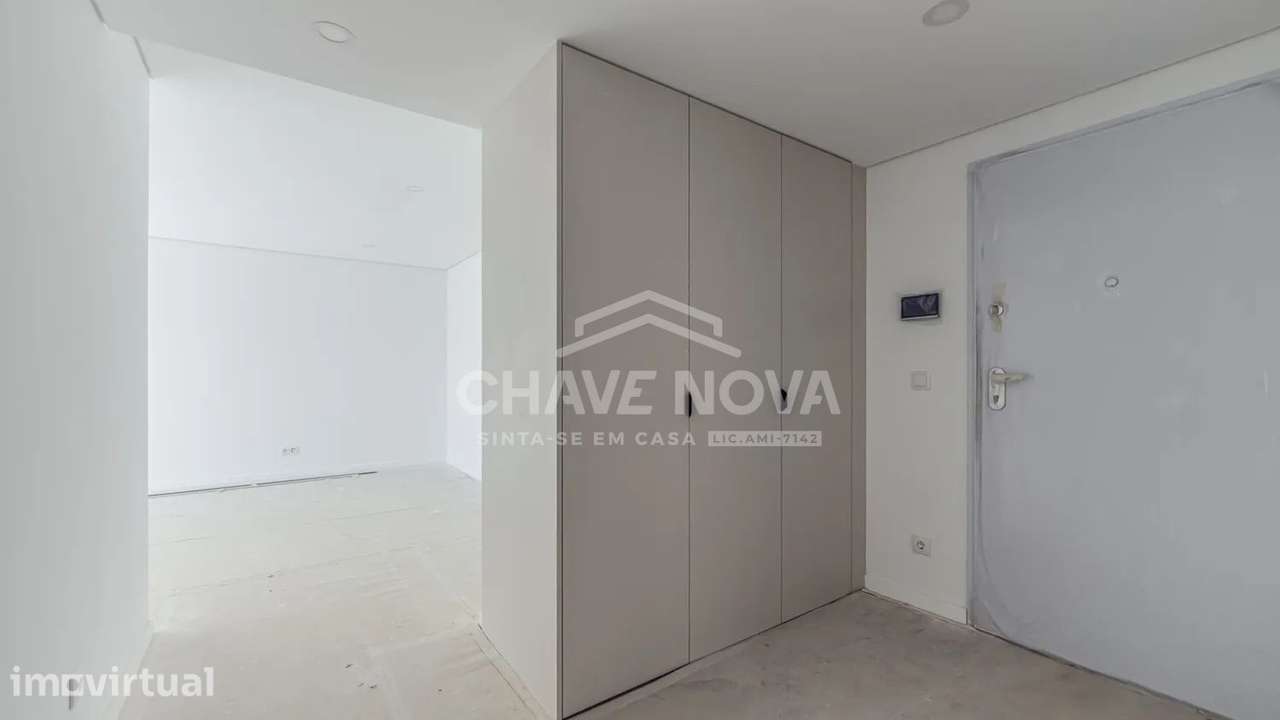 Apartamento T3 Novo c/ Lugar de Garagem Duplo na Madalena - Grande imagem: 5/29