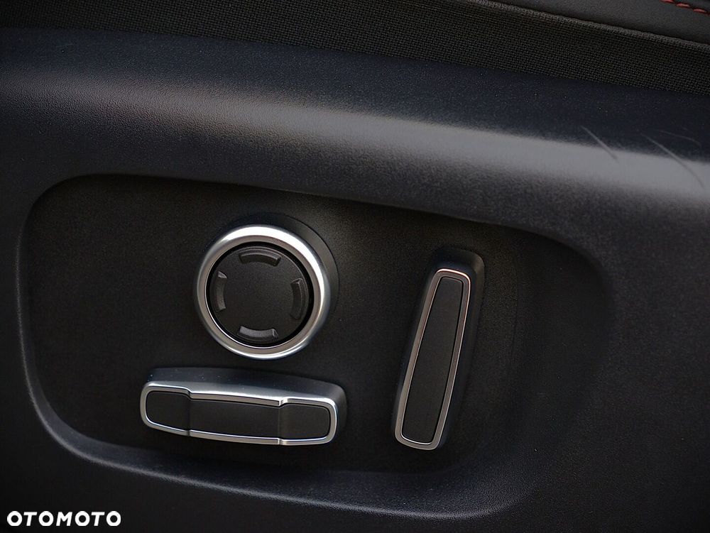 Land Rover Discovery Sport - 35