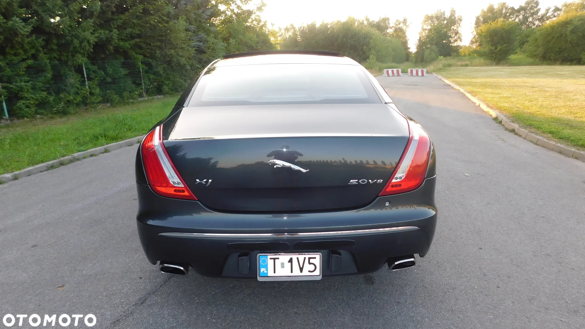 Jaguar XJ 5.0 V8 LWB Premium Luxury - 11