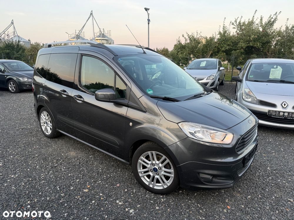 Ford Tourneo Courier 1.0 EcoBoost Titanium - 1