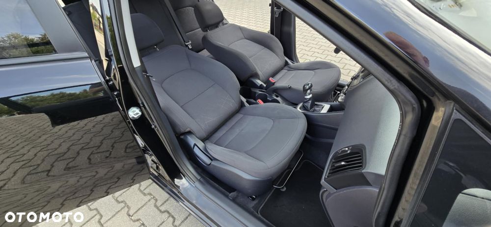 Kia Rio 1.1 crdi M - 15