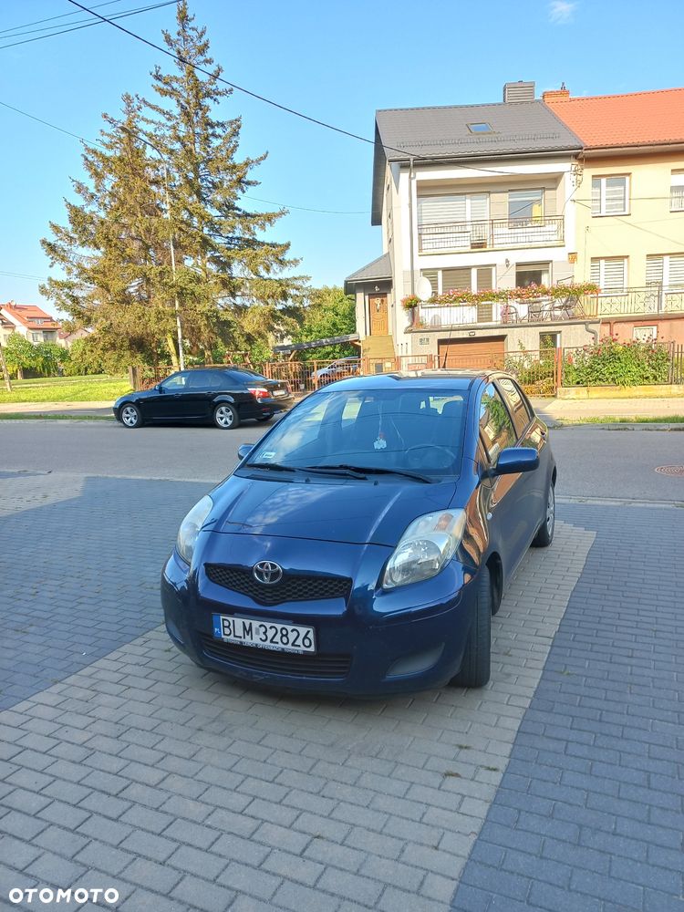 Toyota Yaris - 1