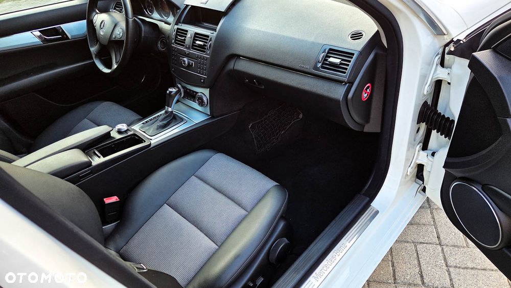 Mercedes-Benz Klasa C 180 Kompressor Automatik BlueEFFICIENCY Avantgarde - 10