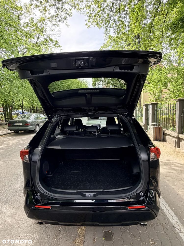 Toyota RAV4 - 6
