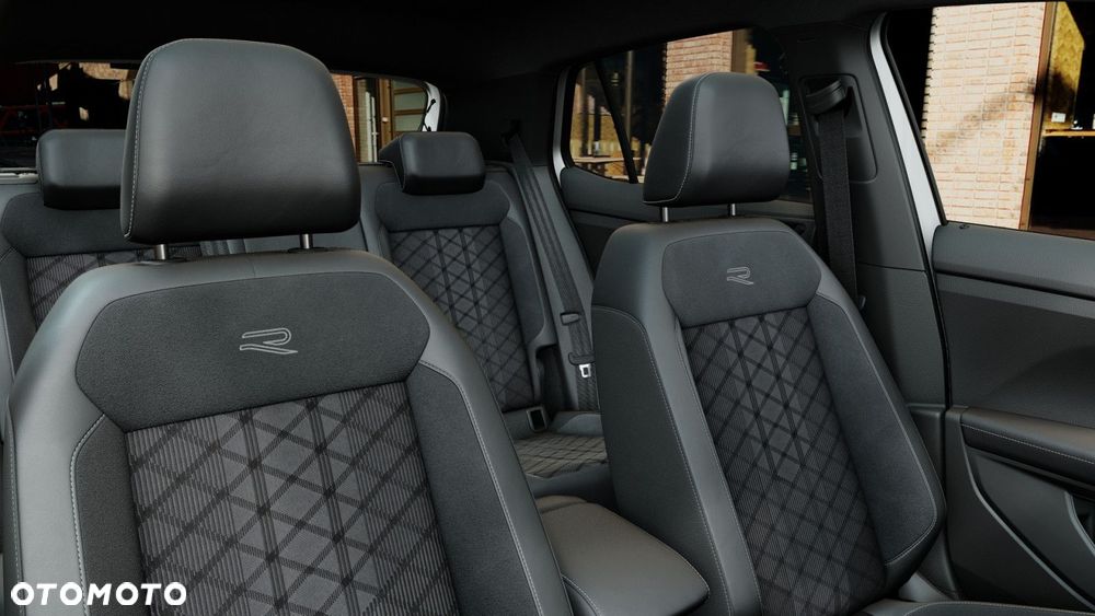 Volkswagen T-Cross 1.0 TSI R-Line Plus DSG - 11