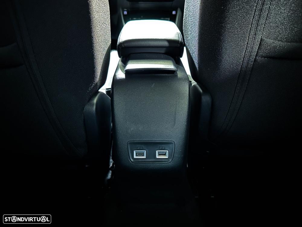 Peugeot 2008 Hybrid 145 e-DSC Allure - 21