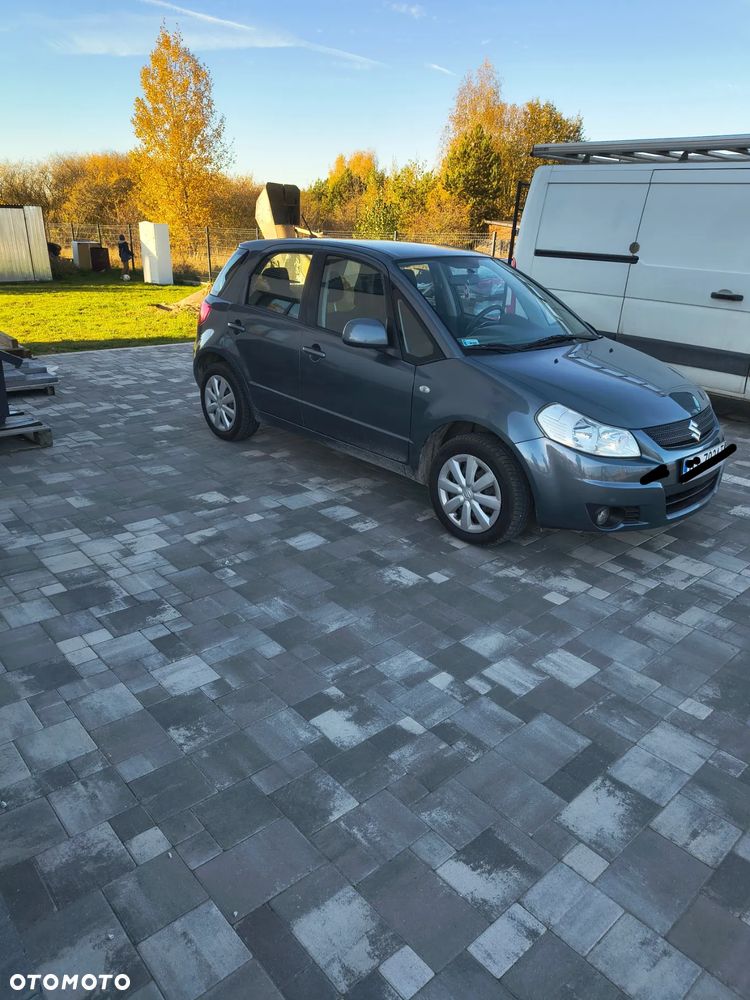 Suzuki SX4 - 1