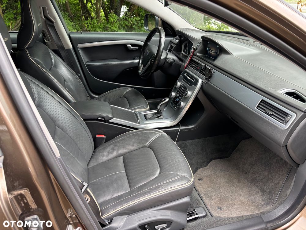 Volvo XC 70 - 29