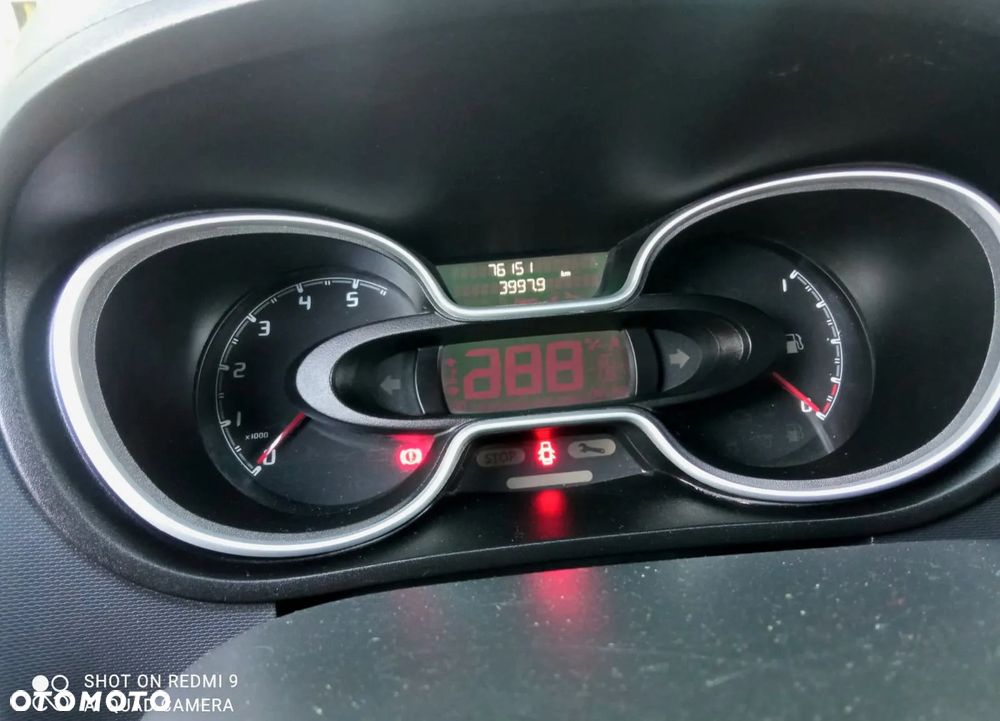 Renault Trafic - 12