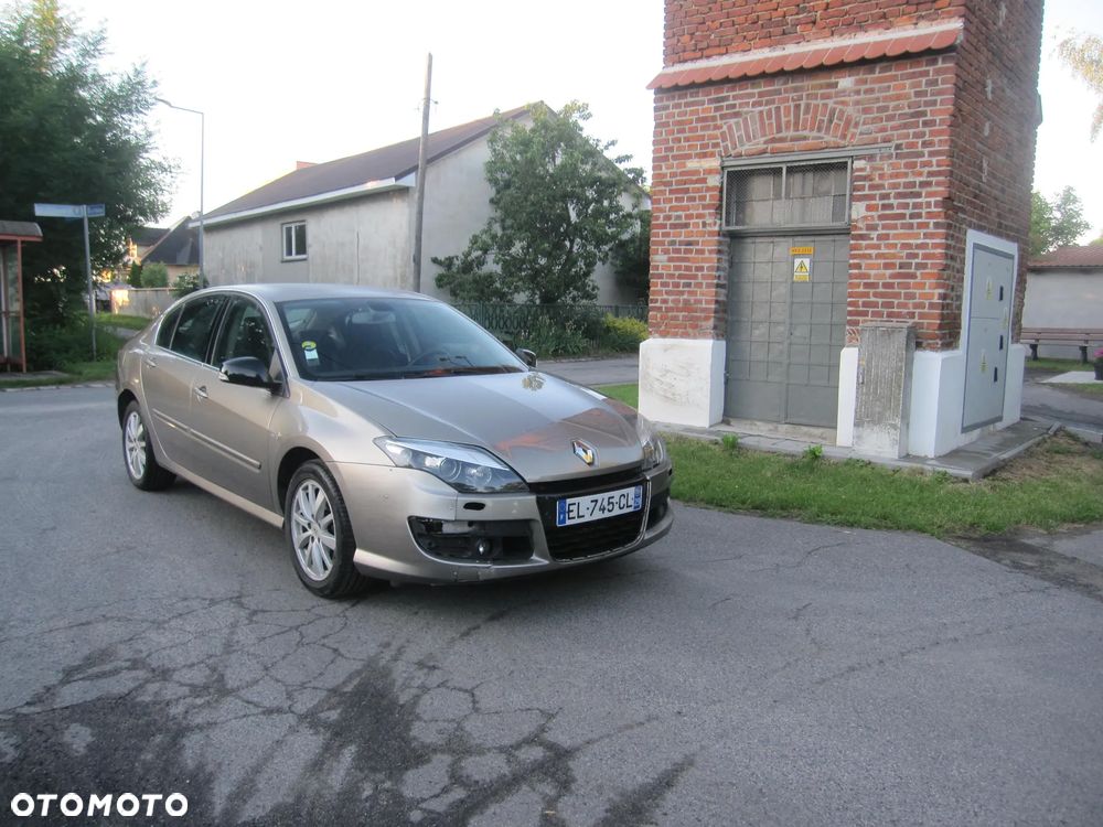 Renault Laguna dCi 110 FAP Bose Edition - 3