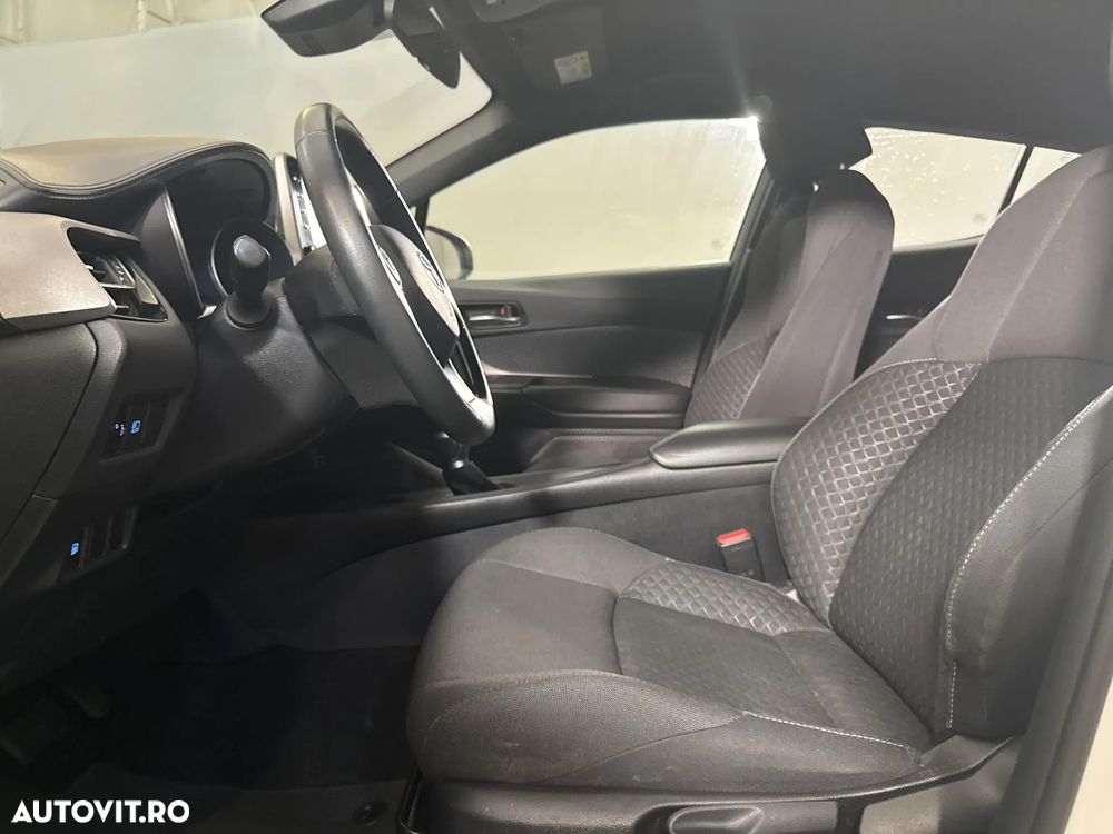 Toyota C-HR - 22
