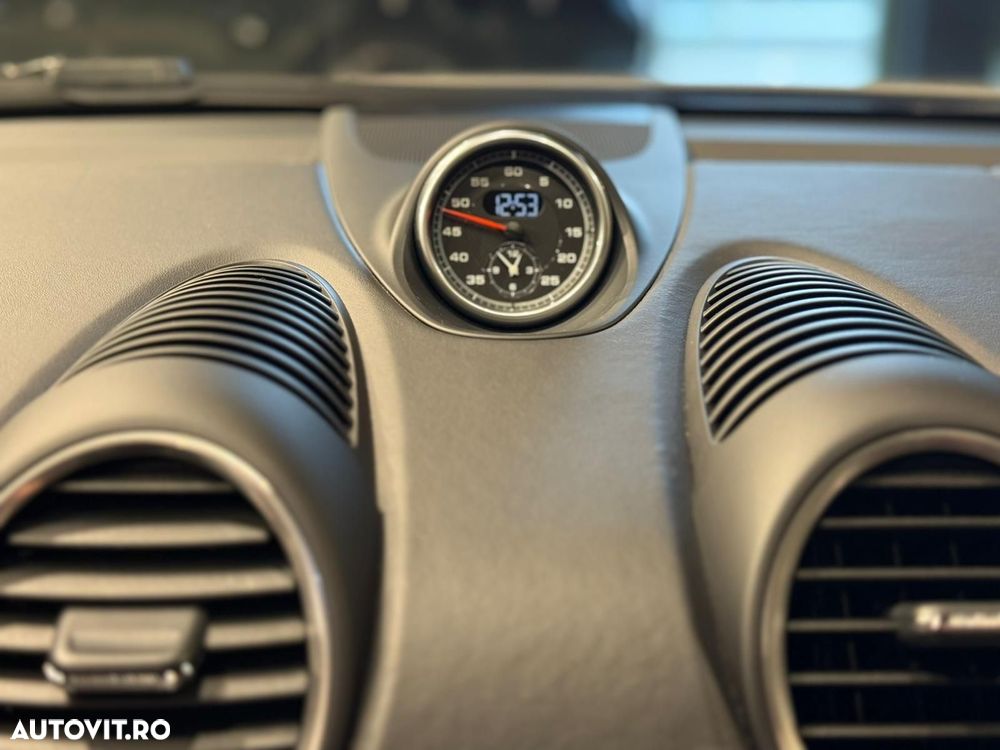 Porsche Boxster - 30