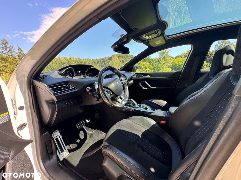 Peugeot 308 - 25