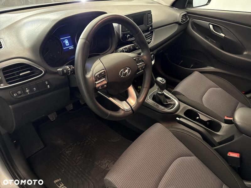 Hyundai i30 1.5 DPI Modern - 10