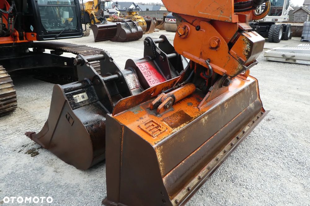 Caterpillar M 318F Z NIEMIEC TRZY ŁYŻKI - 10