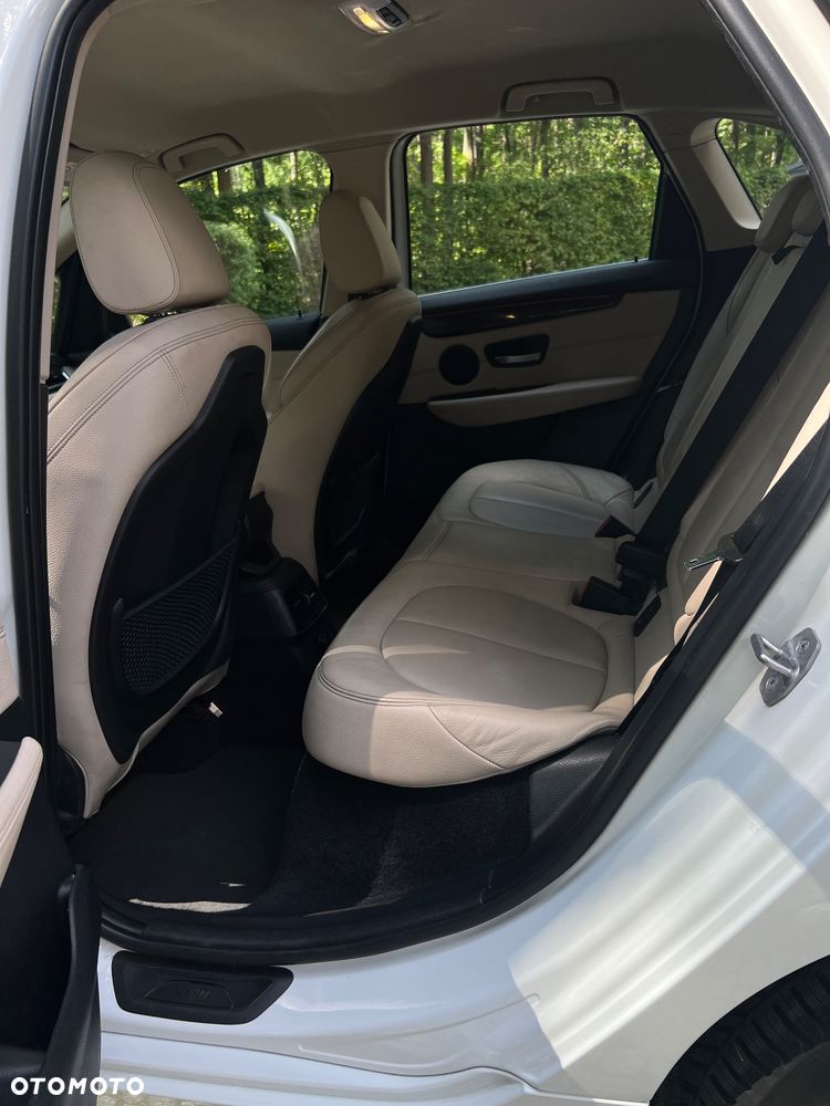 BMW Seria 2 225i xDrive Luxury Line - 9