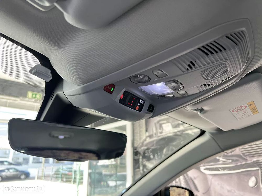 Peugeot 3008 225 e-EAT8 Allure Pack - 21