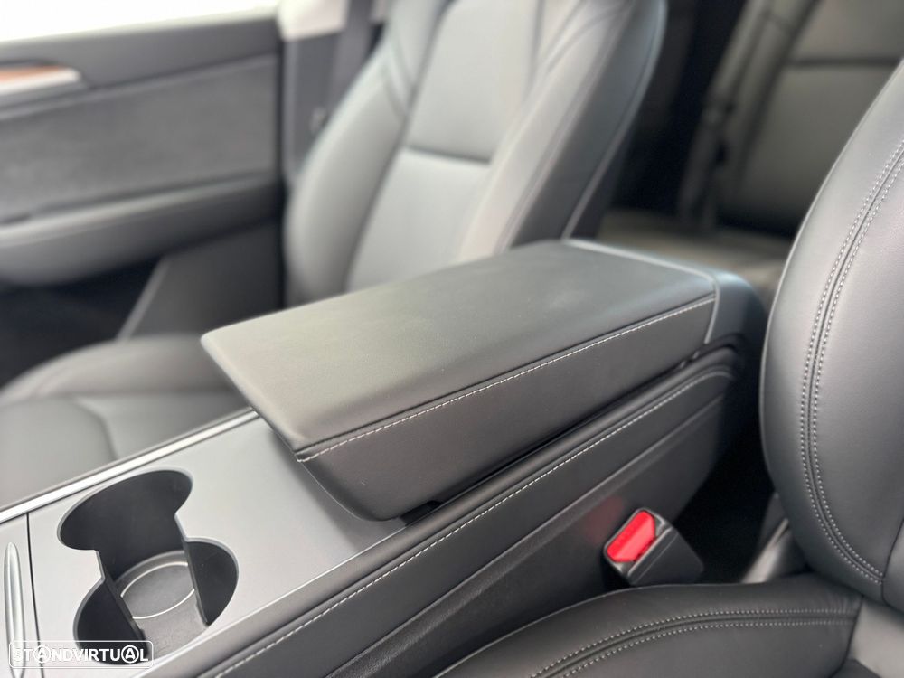 Tesla Model Y Long Range Tração Traseira - 39