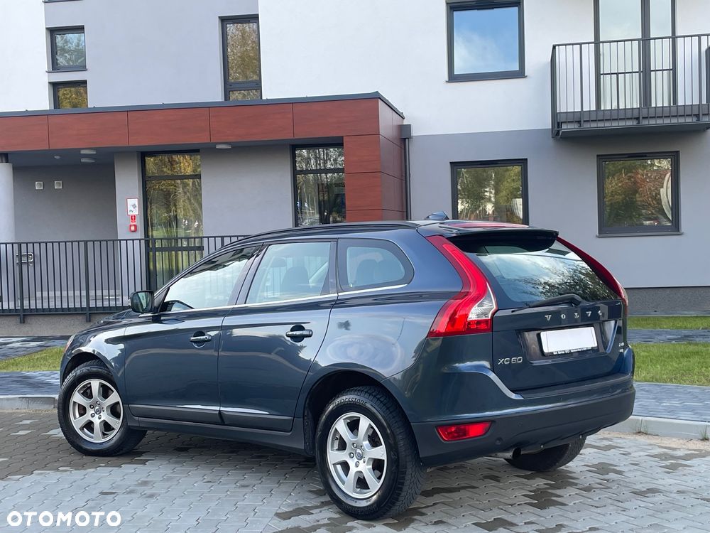 Volvo XC 60 D5 AWD - 2