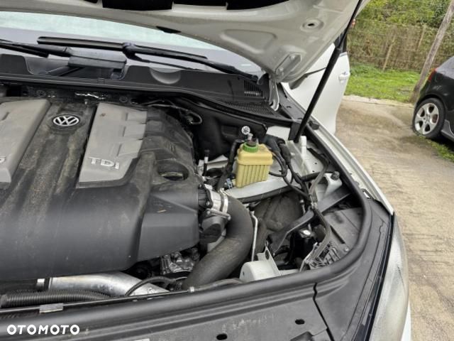 Volkswagen Touareg 3.0 V6 TDI Blue Motion DPF Automatik - 9