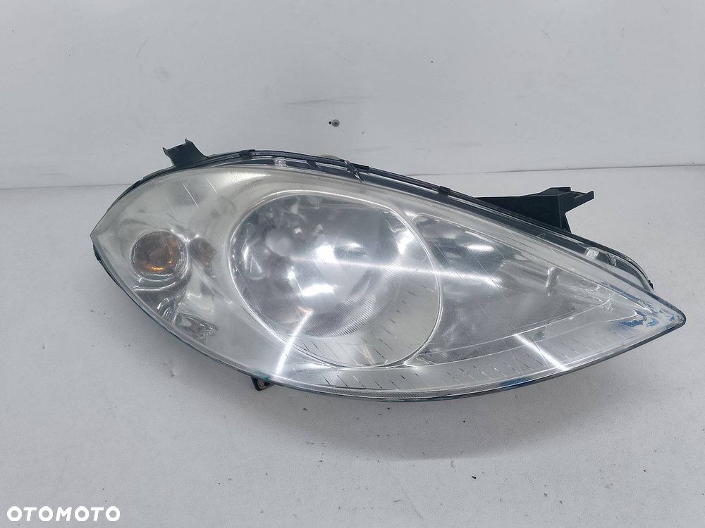 LAMPA PRZÓD PRAWA MERCEDES-BENZ KLASA A W169 A1698200461 0301197602 - 1