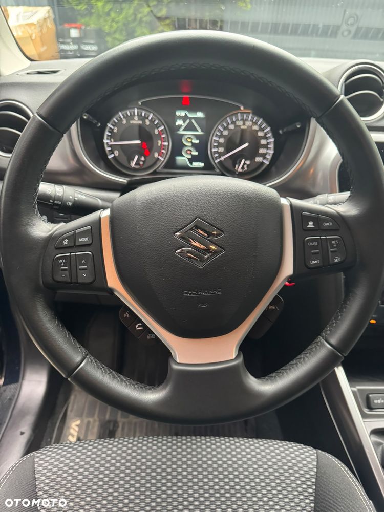 Suzuki Vitara 1.4 Boosterjet SHVS Premium 2WD - 11