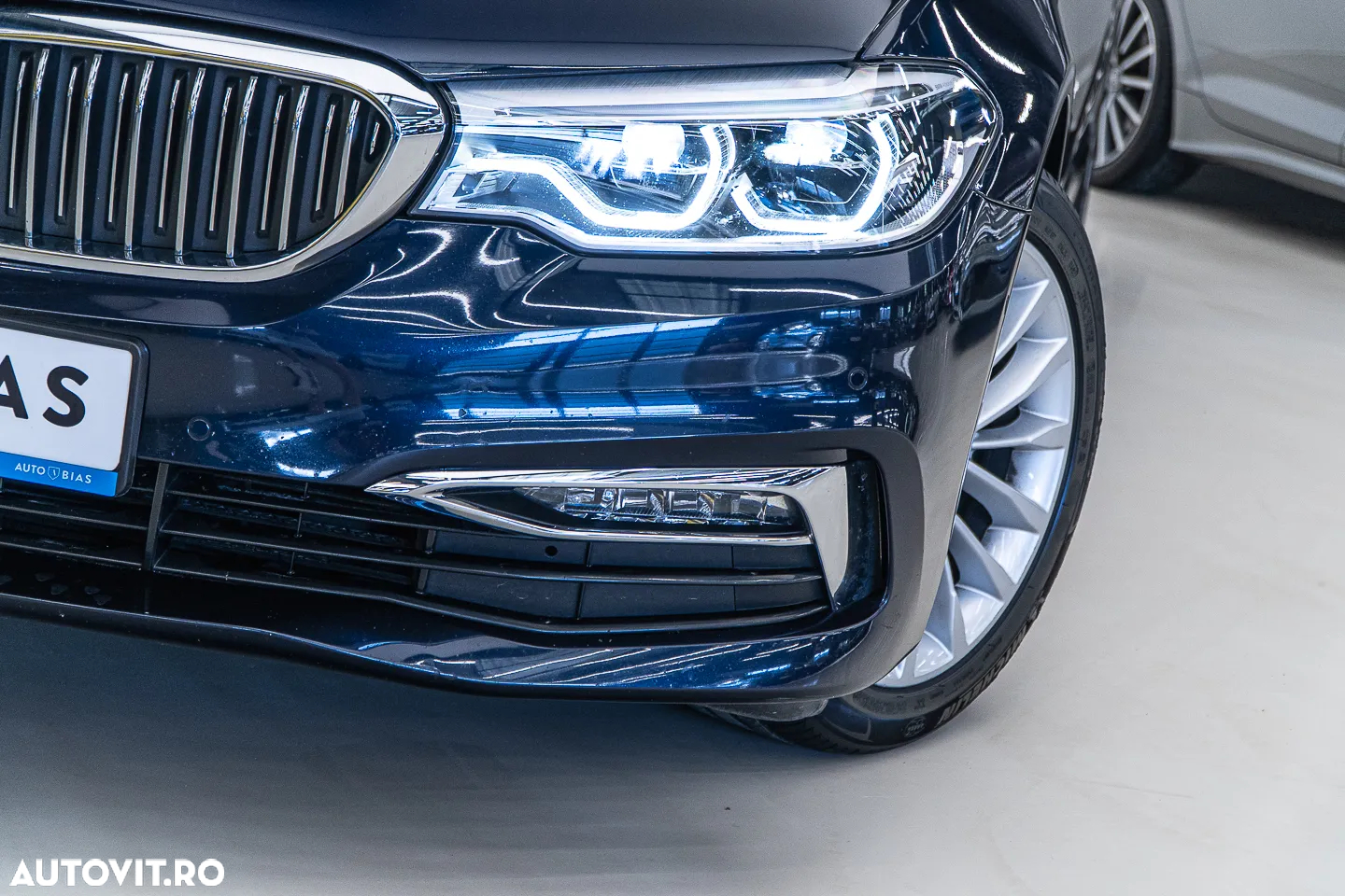 BMW Seria 5 520d xDrive Aut. Luxury Line - 34