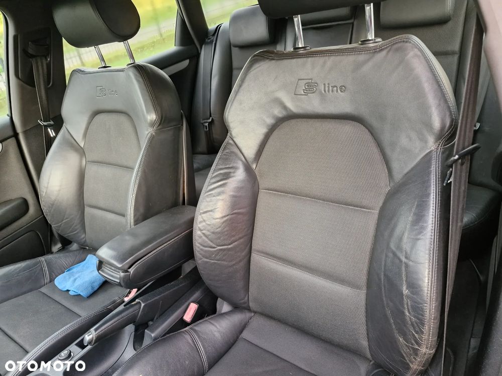 Audi A4 Avant 2.0 TDI - 7
