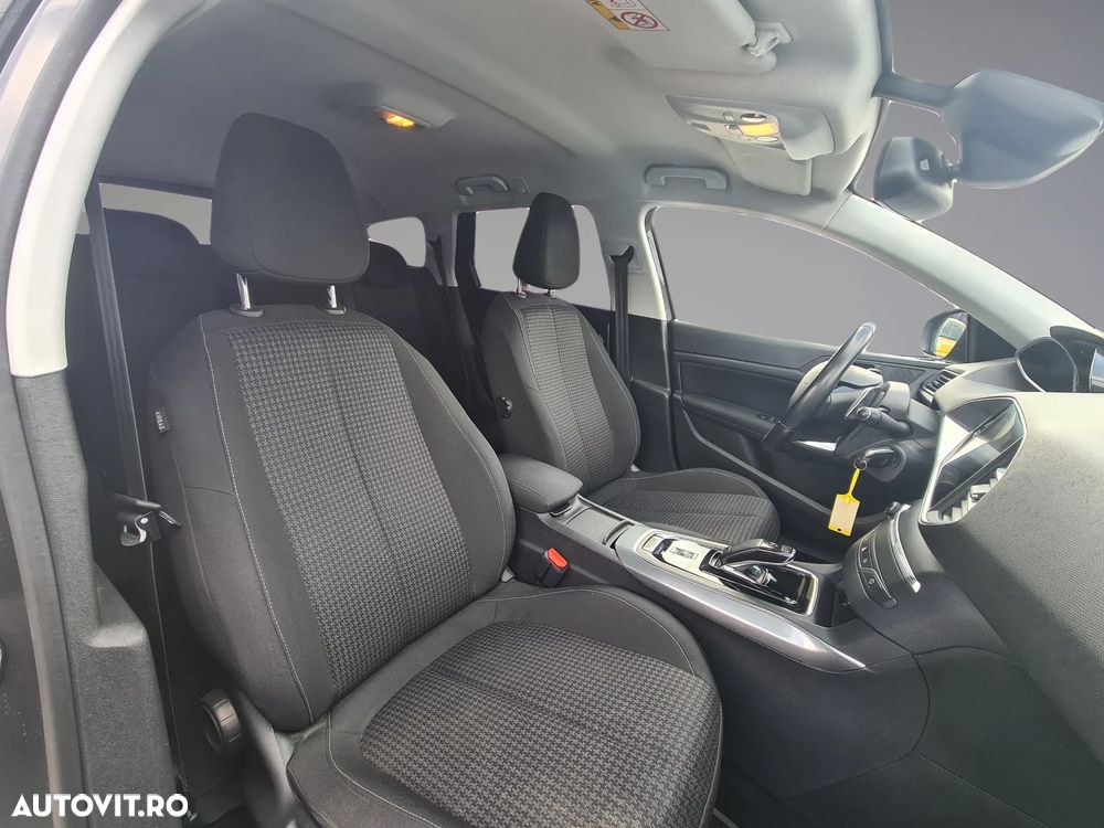 Peugeot 308 1.2 L PureTech Turbo S&S Allure Aut. - 8