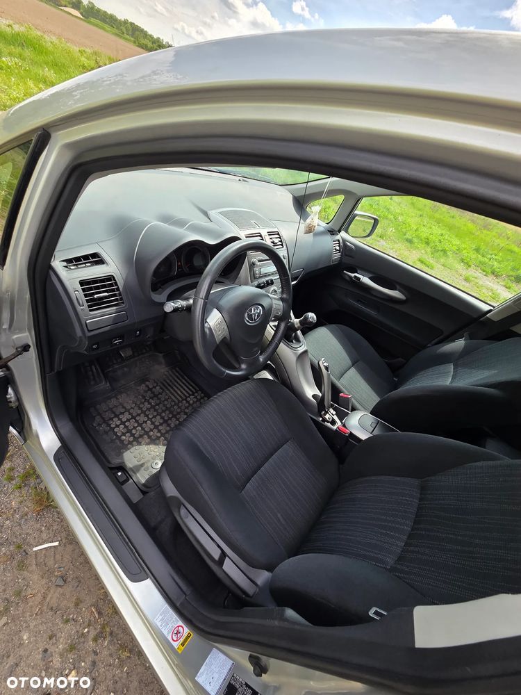 Toyota Auris 1.6 VVT-i Prestige - 6