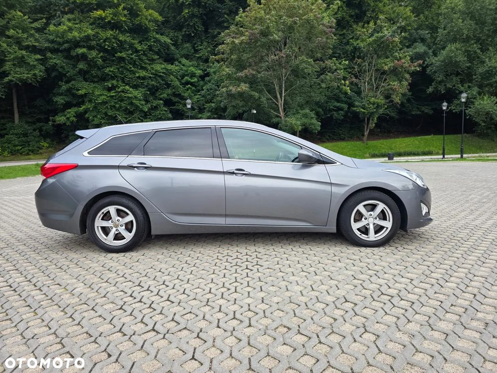Hyundai i40 1.7 CRDi Comfort + - 18