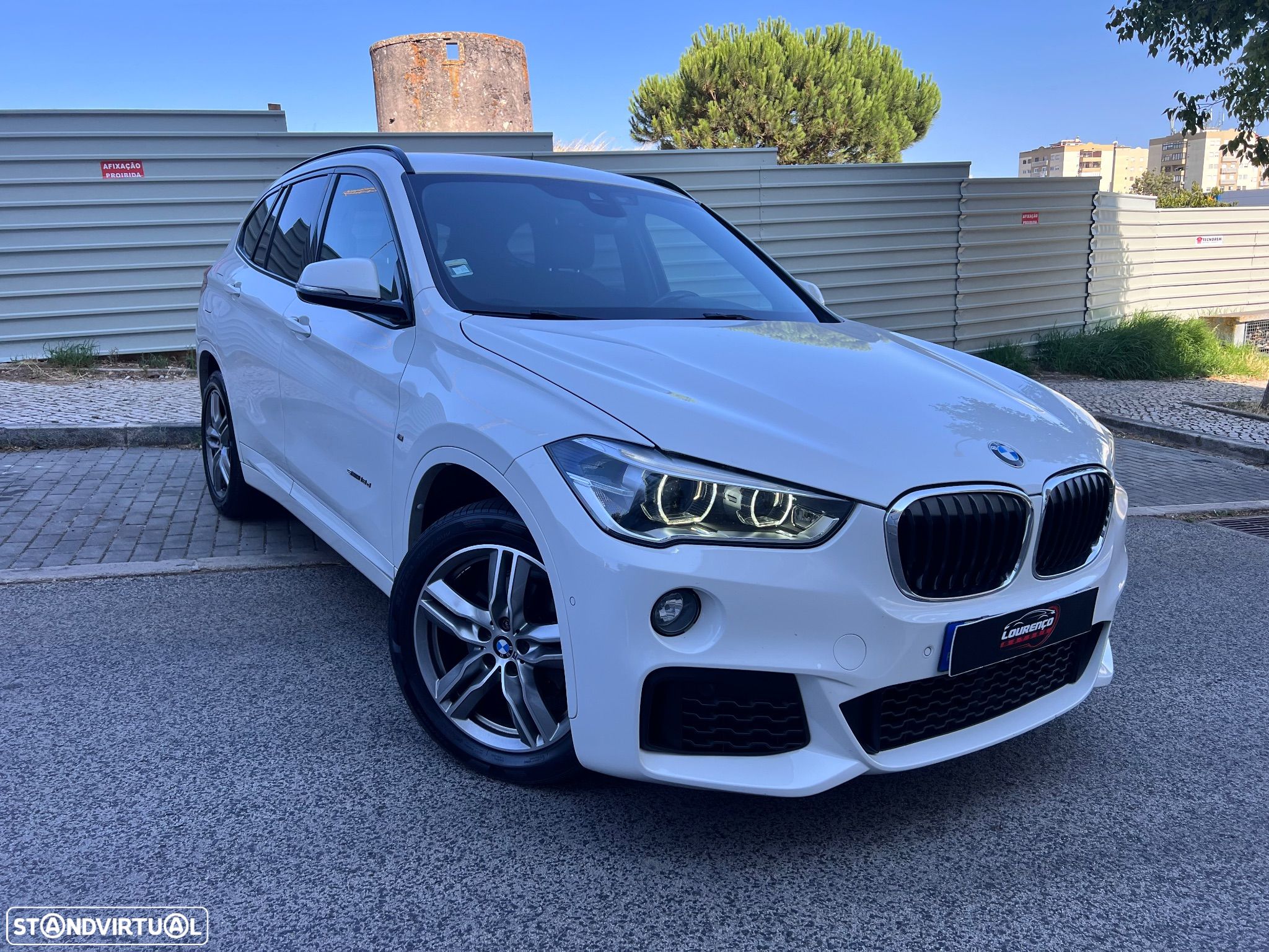 BMW X1 18 d sDrive Auto Pack M - 1