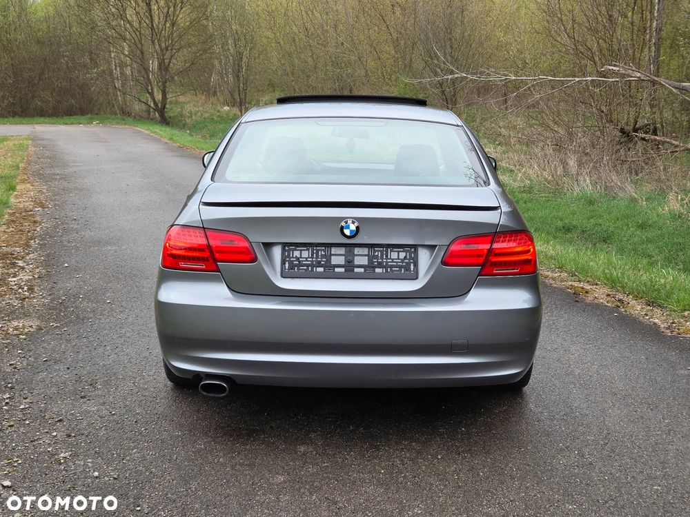 BMW Seria 3 320i Edition Exclusive - 15