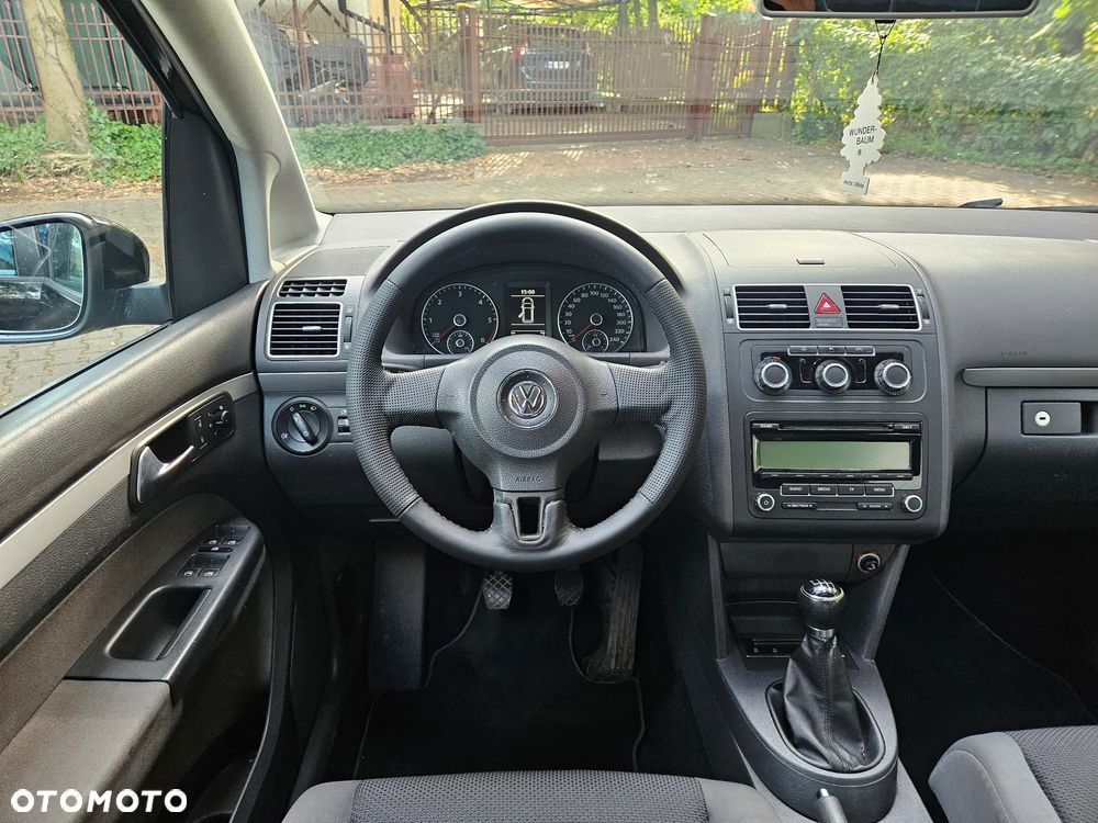 Volkswagen Touran 1.6 TDI DPF BlueMotion Technology Trendline - 8