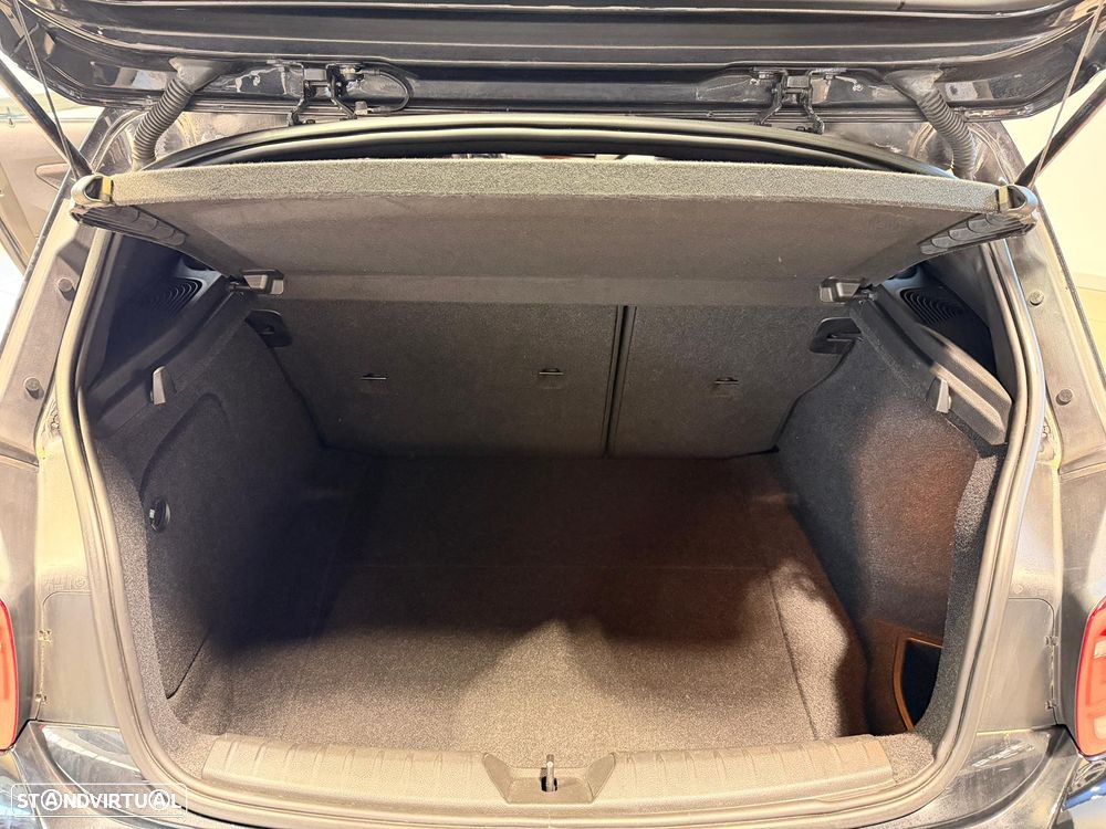 BMW 118 d Pack M - 15