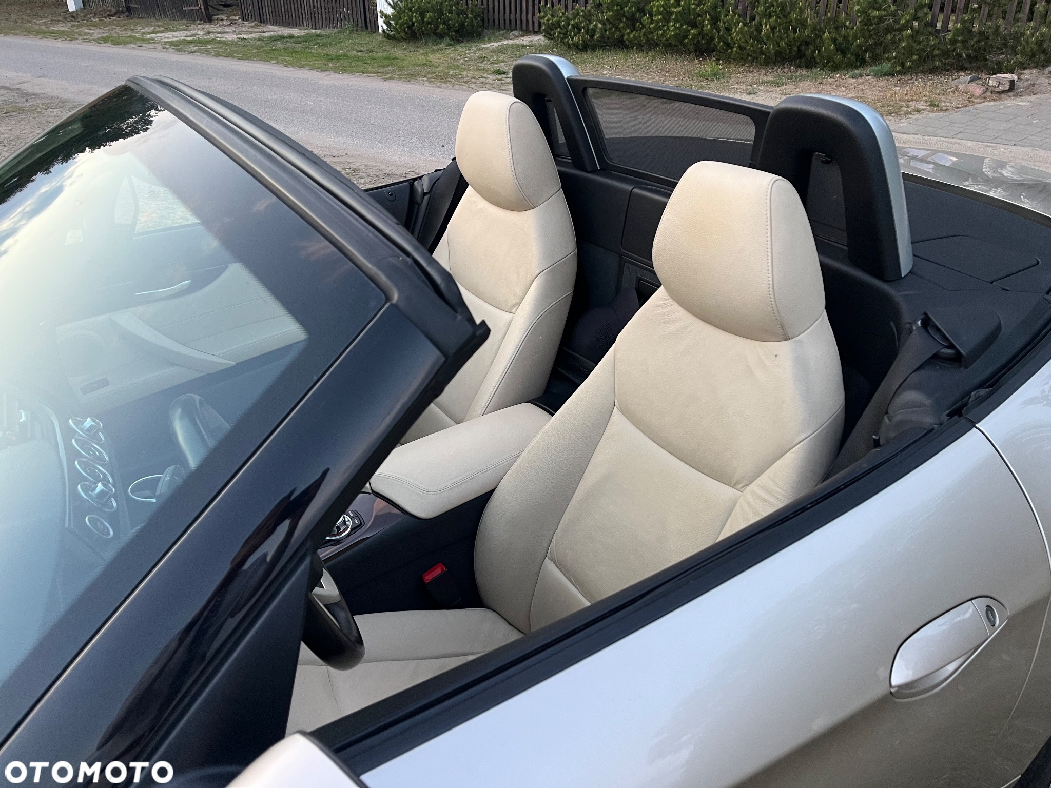 BMW Z4 sDrive35i - 13