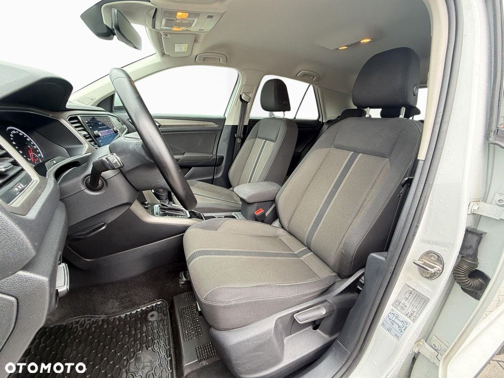 Volkswagen T-Roc - 24